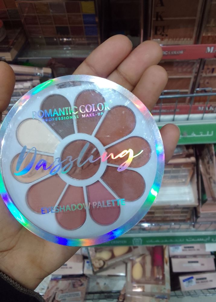 Eye shadow palette_thumbnail_2