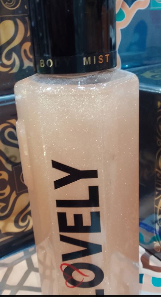 Lovely Perfumed Body Wash_thumbnail_1