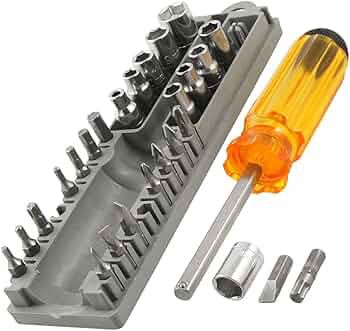 Various screwdriver bits of different sizes_thumbnail_3