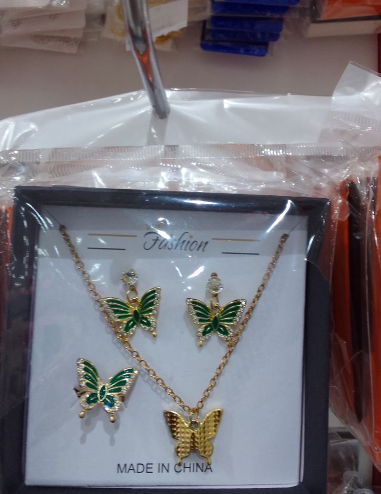 Luxury Butterfly Jewelry Set_thumbnail_4