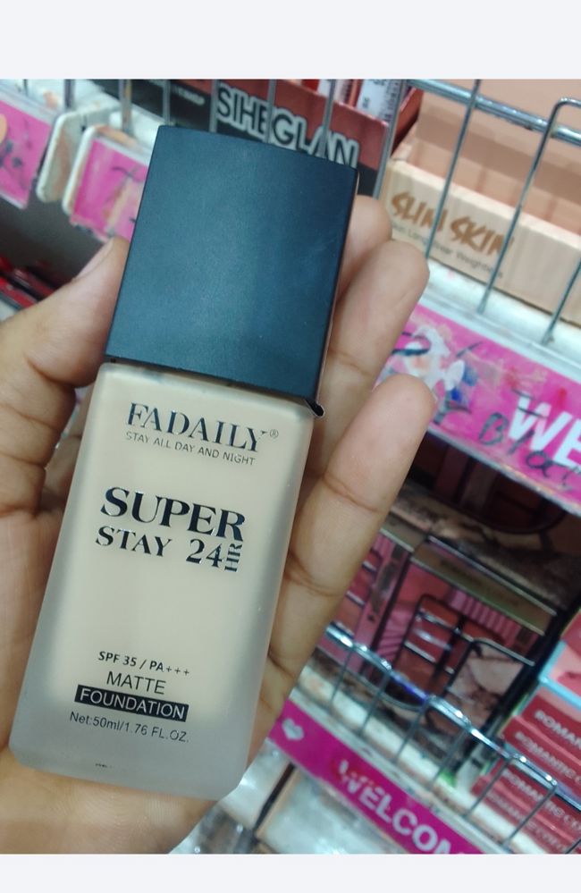 Fadaily foundation cream in 4 different shades_thumbnail_1
