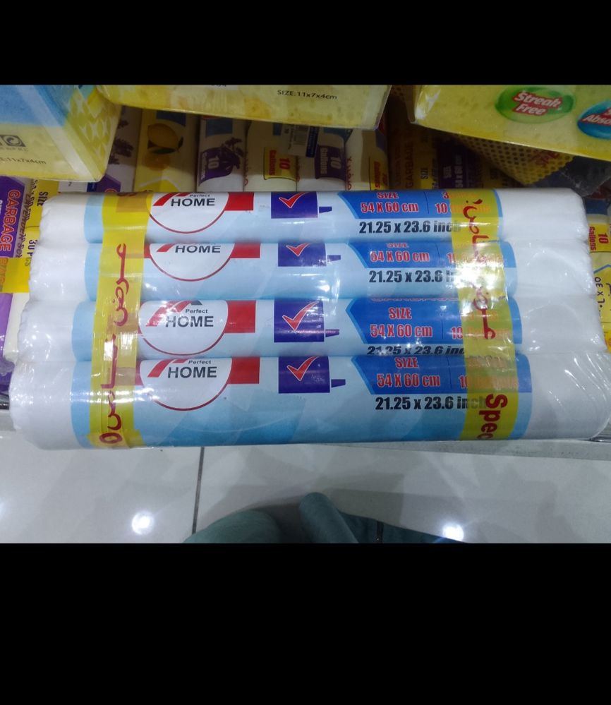 Plastic tablecloths, 4 packs_thumbnail_2
