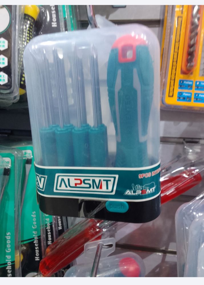 Multi-purpose screwdriver set_thumbnail_2