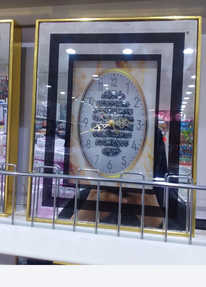 Wall clock_thumbnail_1