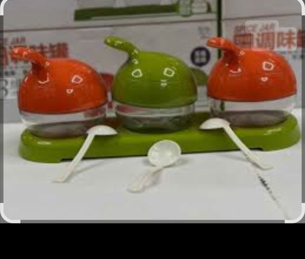 Apple-shaped spice jars_thumbnail_1
