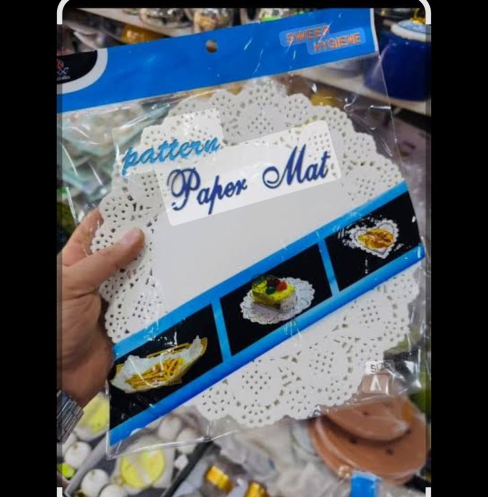 Round paper placemats_thumbnail_1