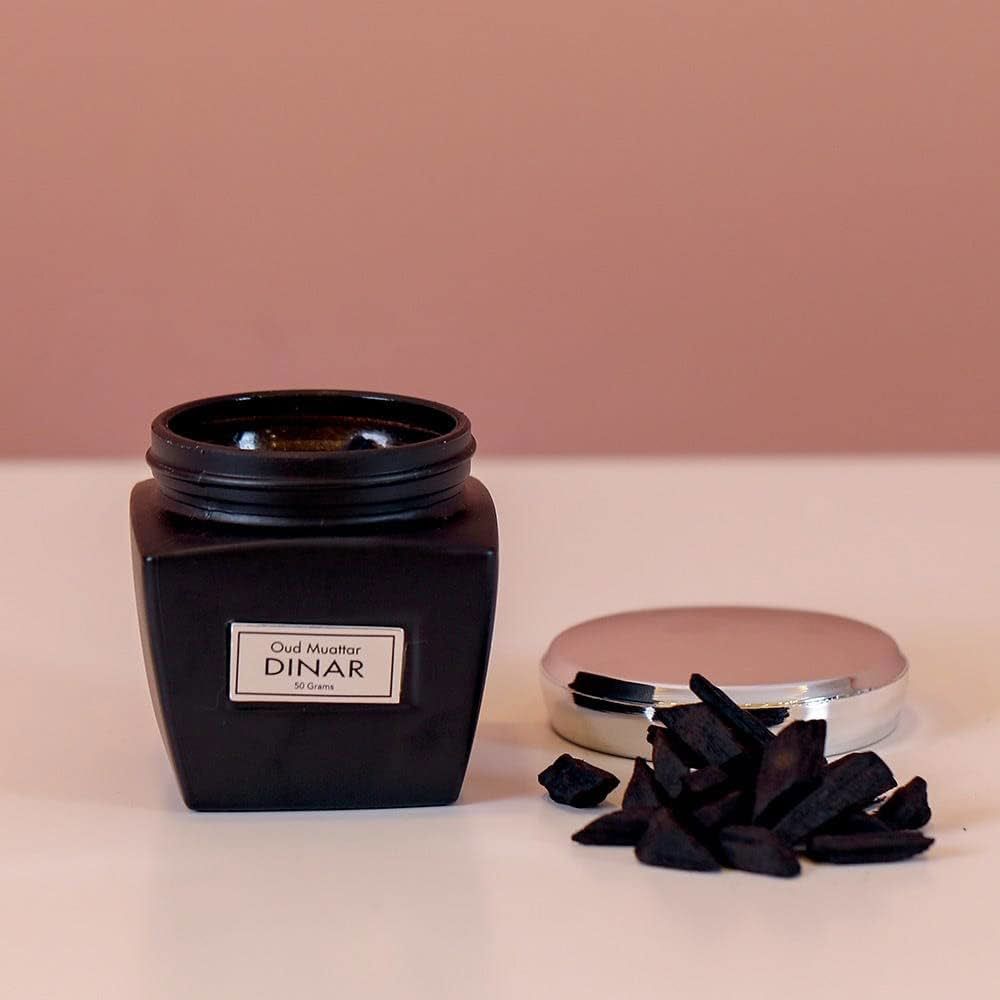 Distinctive oud incense from Dinar_thumbnail_1