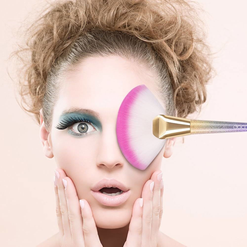 Soft colored makeup brush_thumbnail_2