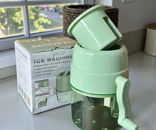 Manual machine for making crushed ice_thumbnail_0